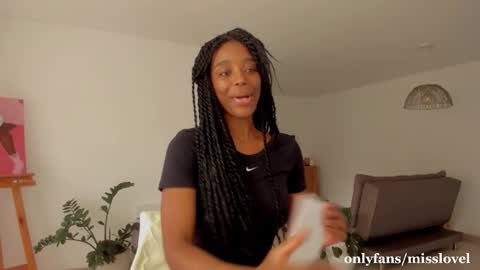 Snapshot of duna_du chatting on 12/04/25, 09:45 My birthday is tomorrow November 30 online show from 12/04/25, 09:45