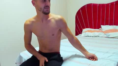 Snapshot of duoheat69 chatting on 11/23/25, 08:30 AVA MARK online show from 11/23/25, 08:30