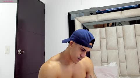 duran_dhikol1 online show from 12/13/24, 06:00