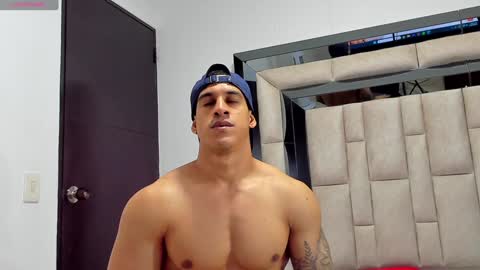 duran_dhikol1 online show from 01/26/25, 09:51