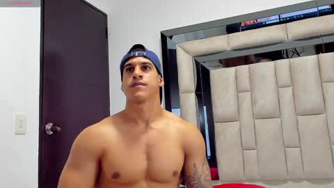 duran_dhikol1 online show from 02/13/25, 03:18