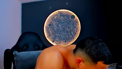 duran_dhikol1 online show from 11/22/25, 03:16