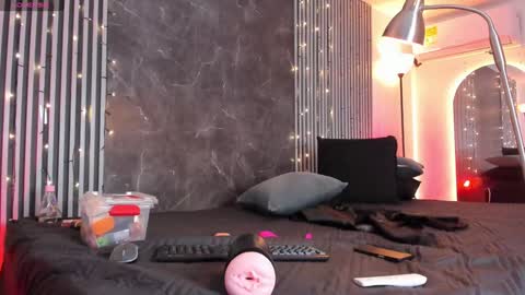 Duriel online show from 12/29/24, 01:17