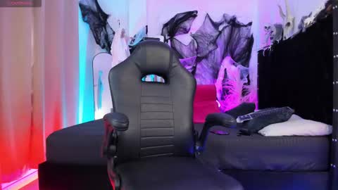 Duriel online show from 11/01/25, 07:49