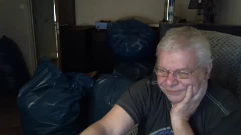 Snapshot of durk55 chatting on 03/03/25, 10:42 durk55 online show from 03/03/25, 10:42