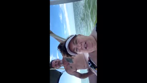 Snapshot of durty_couple19 chatting on 09/14/25, 05:01 durty_couple19 online show from 09/14/25, 05:01