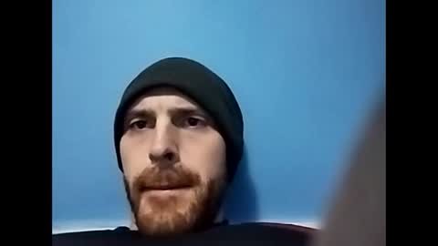 Snapshot of dust3229 chatting on 12/15/25, 02:05 dust3229 online show from 12/15/25, 02:05