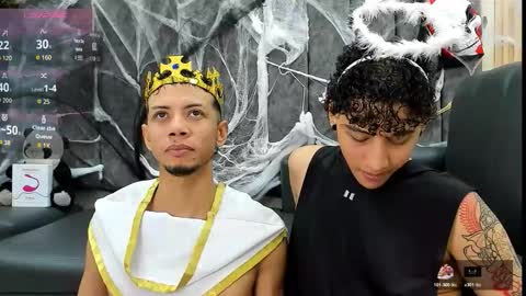 Snapshot of dustinandjordan chatting on 10/25/25, 06:43 dustinandjordan online show from 10/25/25, 06:43