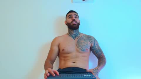 Dustin online show from 03/24/26, 03:22