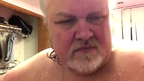 Snapshot of dustyballzer chatting on 12/14/24, 04:12 Dusty online show from 12/14/24, 04:12