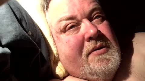 Snapshot of dustyballzer chatting on 12/16/24, 02:36 Dusty online show from 12/16/24, 02:36