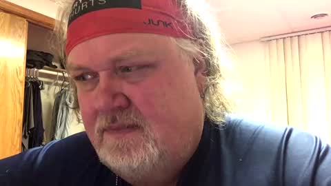 Snapshot of dustyballzer chatting on 12/18/24, 02:21 Dusty online show from 12/18/24, 02:21