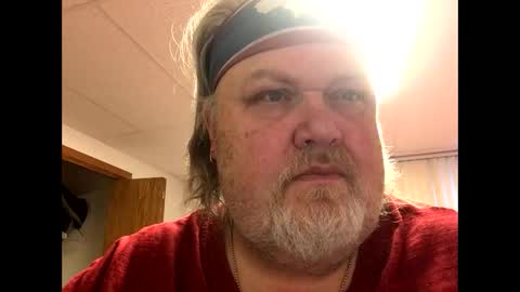 Snapshot of dustyballzer chatting on 01/05/25, 11:01 Dusty online show from 01/05/25, 11:01