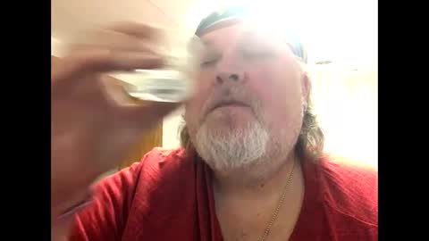 Snapshot of dustyballzer chatting on 01/06/25, 10:26 Dusty online show from 01/06/25, 10:26