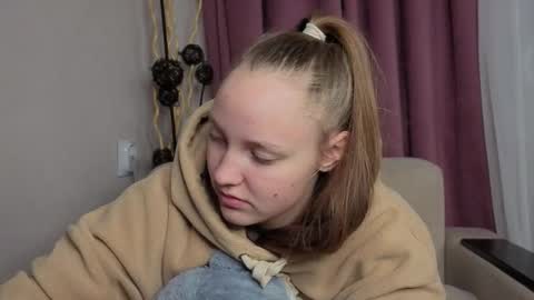 Jenny online show from 12/19/25, 07:10