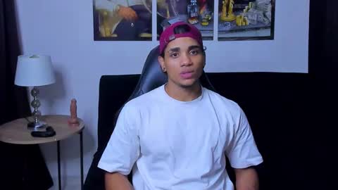 DUSTYN MICHELLE online show from 03/04/26, 02:50