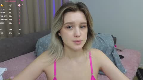 Dusya online show from 01/06/25, 01:19