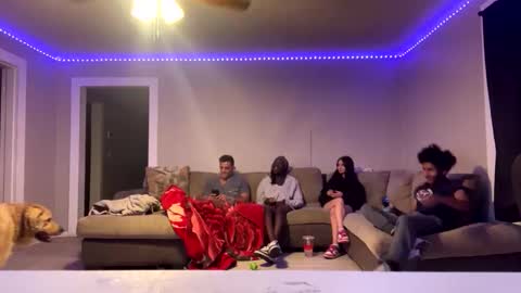 Snapshot of dutches_at chatting on 11/16/25, 10:37 dutches_at online show from 11/16/25, 10:37