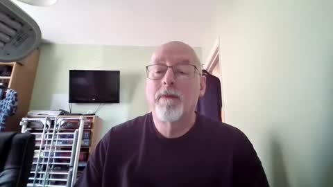 Snapshot of dutchunclejohn chatting on 04/20/26, 09:23 DutchUncleJohn online show from 04/20/26, 09:23