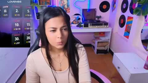 Snapshot of duulce_mia chatting on 04/30/26, 12:11 duulce_mia online show from 04/30/26, 12:11