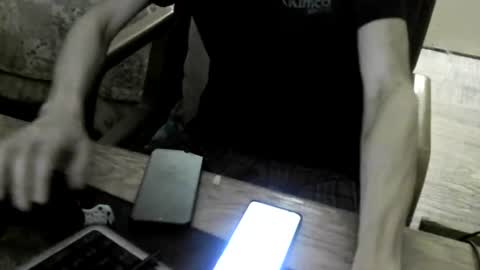 Snapshot of dvelope chatting on 07/06/26, 10:56 dVe1oPe online show from 07/06/26, 10:56
