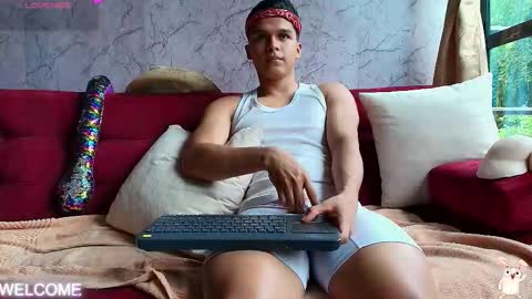 dwayne_brown online show from 10/25/25, 07:08