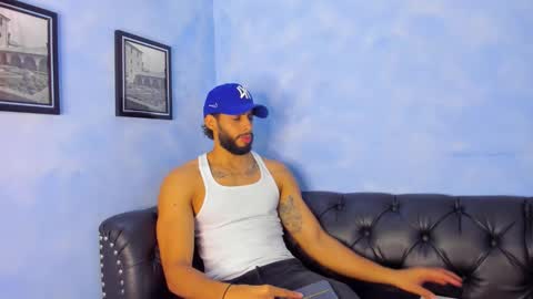 DWAYNIE online show from 11/10/25, 04:55