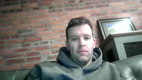 Snapshot of dweav240 chatting on 12/25/24, 11:42 dweav240 online show from 12/25/24, 11:42