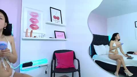 dyanamoon14_ls online show from 10/16/25, 01:34