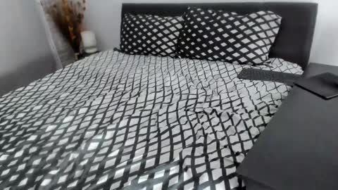 Dyanne online show from 02/19/25, 07:38