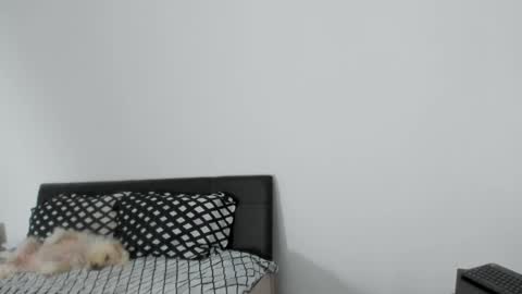 Dyanne online show from 03/10/25, 06:23