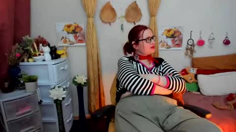 Snapshot of dyannelovee chatting on 12/08/24, 01:47 Dyanne online show from 12/08/24, 01:47