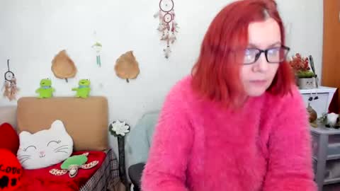 Snapshot of dyannelovee chatting on 03/09/25, 01:59 Dyanne online show from 03/09/25, 01:59