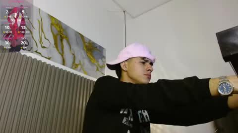 dyla_n18_ online show from 09/25/25, 10:57