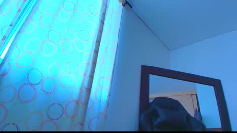 Snapshot of dylan_beltran chatting on 09/14/25, 08:41 BELTRAN online show from 09/14/25, 08:41