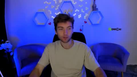 Snapshot of dylan_bold chatting on 09/28/25, 08:31 dylan_bold online show from 09/28/25, 08:31