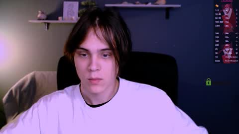 Snapshot of dylan_bold chatting on 11/16/25, 09:48 dylan_bold online show from 11/16/25, 09:48