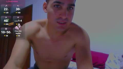 Snapshot of dylan_gray_ chatting on 02/18/25, 02:05 dylan online show from 02/18/25, 02:05