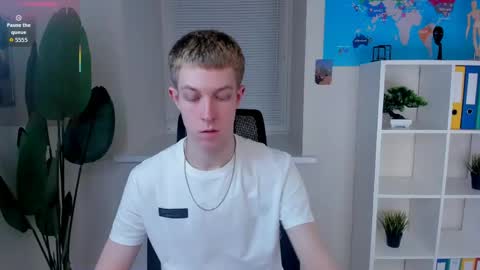 Snapshot of dylan_norton chatting on 03/22/26, 12:41 Dylan online show from 03/22/26, 12:41