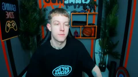 Snapshot of dylan_norton chatting on 04/28/26, 10:31 Dylan online show from 04/28/26, 10:31