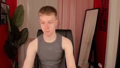 Snapshot of dylan_norton chatting on 05/12/26, 10:23 Dylan online show from 05/12/26, 10:23