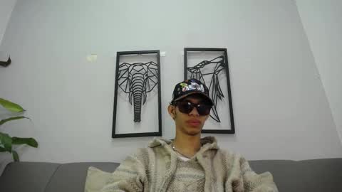 Snapshot of dylan_scotts chatting on 10/05/25, 07:56 dylan_scotts online show from 10/05/25, 07:56