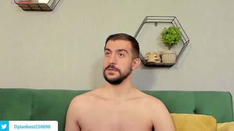 Dylan online show from 09/11/25, 01:49