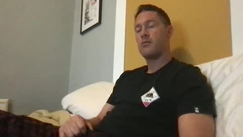 Snapshot of dylan_thick chatting on 03/02/25, 05:12 Dylans ThicK online show from 03/02/25, 05:12