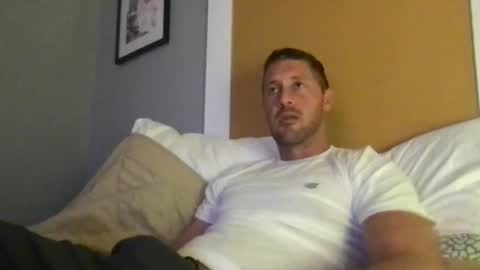 Snapshot of dylan_thick chatting on 10/25/25, 06:43 Dylans ThicK online show from 10/25/25, 06:43