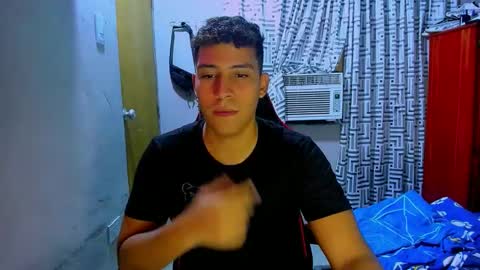 Snapshot of dylan_yvt chatting on 12/08/24, 11:19 yohe online show from 12/08/24, 11:19