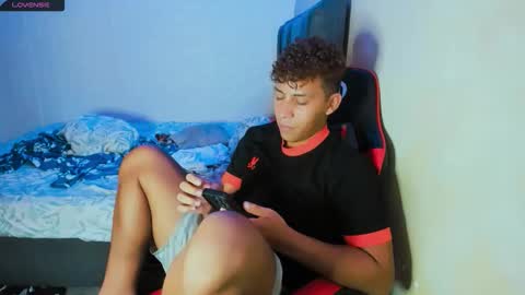 Snapshot of dylan_yvt chatting on 01/18/26, 06:39 yohe online show from 01/18/26, 06:39