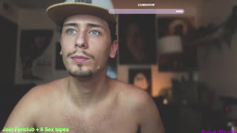 Snapshot of dylandaniel69 chatting on 02/19/25, 06:22 Dylan Daniel 7.8 online show from 02/19/25, 06:22