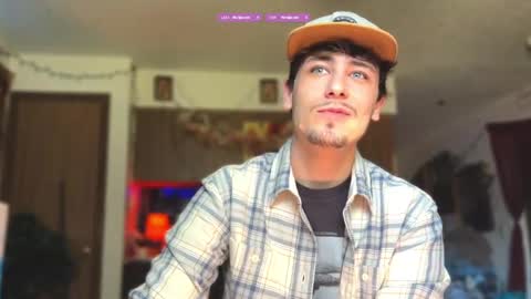 Snapshot of dylandaniel69 chatting on 10/04/25, 06:06 Dylan Daniel 7.8 online show from 10/04/25, 06:06