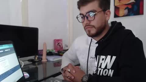 dylanhot10 online show from 12/09/24, 04:05